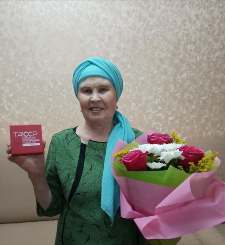 Роза Шәйхетдинова: Сагышымны бушатырга булышасың, каләмем.