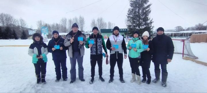 Арчада карлы волейбол ярышлары үтте