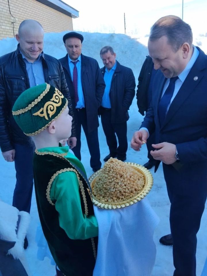 Бөек шагыйрь туган якларда