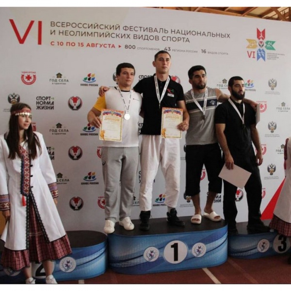 Көрәшче, тренер Илшат Фазылҗанов - Россия чемпионы! 