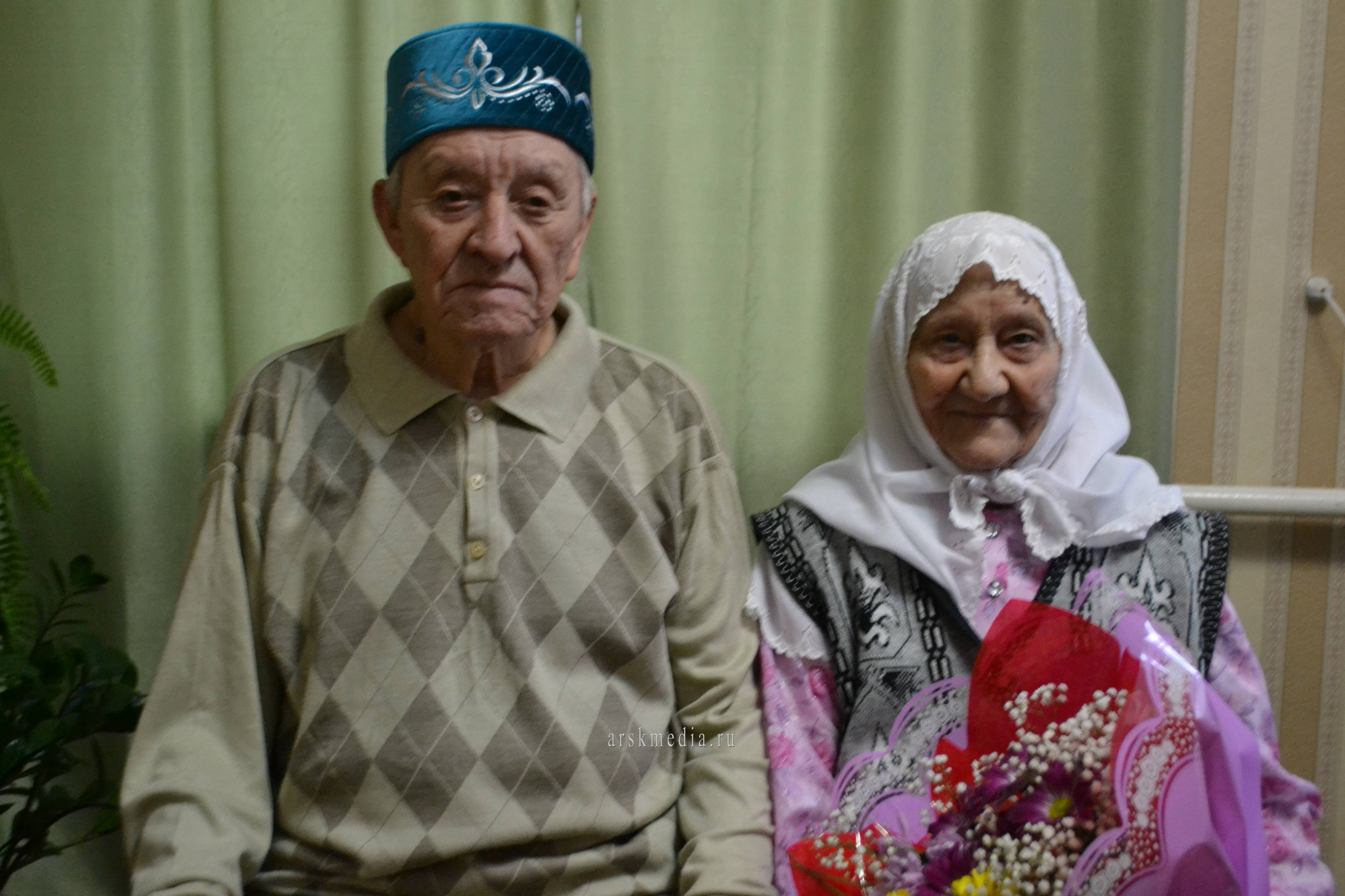 Алар 60 ел пар канатлы