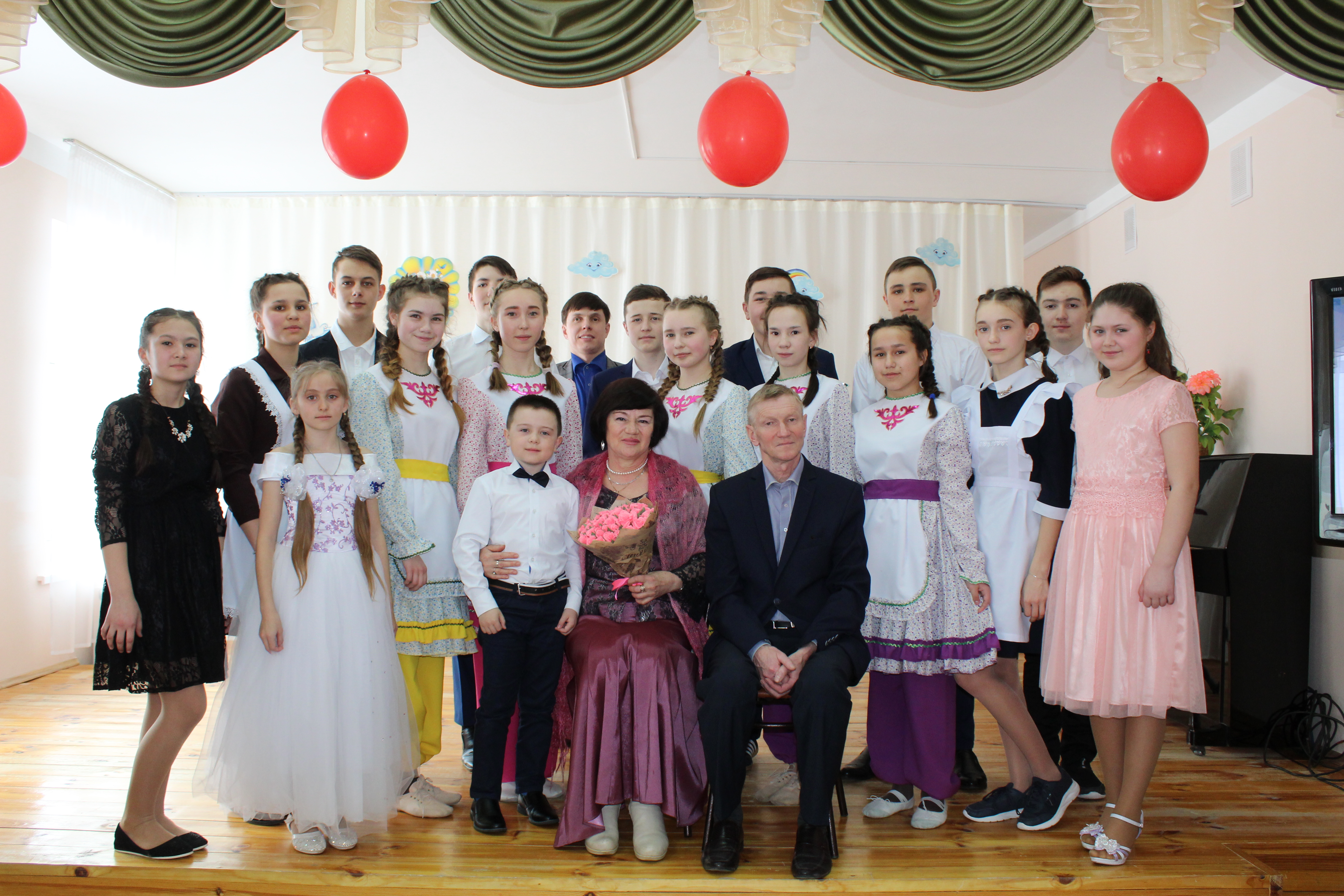 Хәсәншәехтә Люция Хәсәнова белән очрашу узды