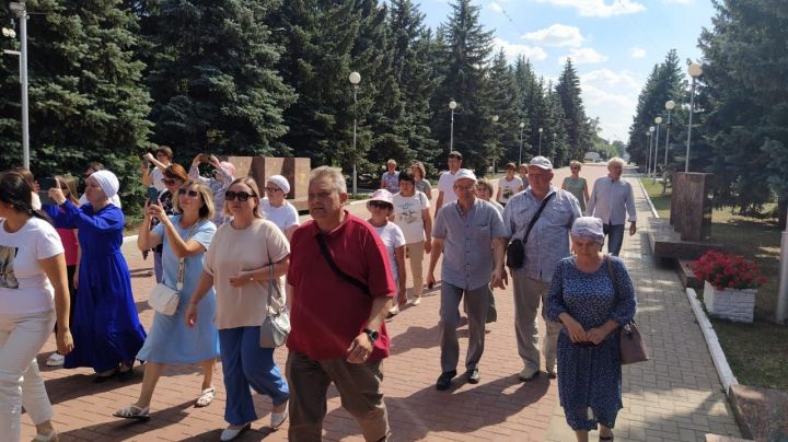 Арчалар сәяхәттән кайтты