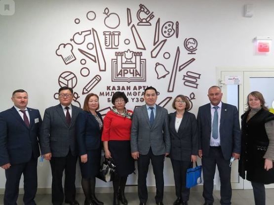 Арчага Бурят Республикасыннан мәгариф хезмәткәрләре килде