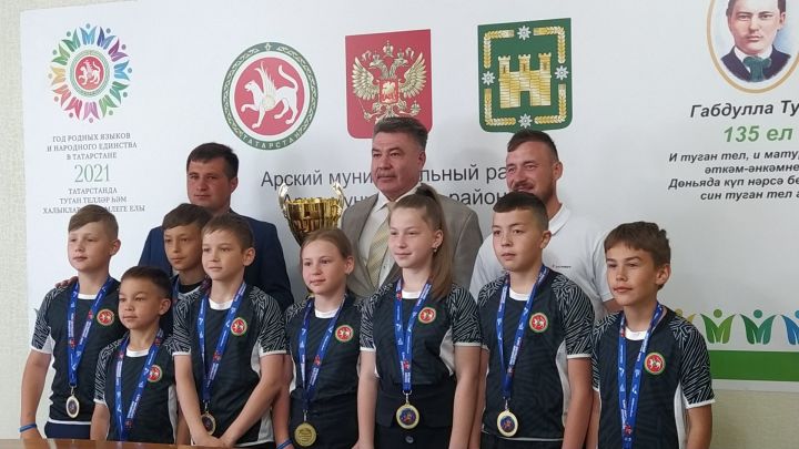 Чемпионнарны район башлыгы кабул итте