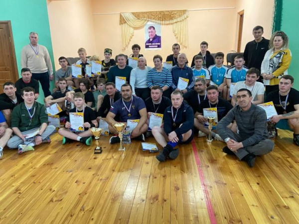 Айван авылында Рамил Әскаров истәлегенә волейбол ярышлары булды (ВИДЕО) 