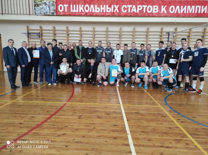 Яңа Кенәрдә үткән волейбол ярышы нәтиҗәләре
