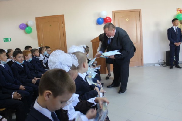 Казанбаш мәктәбендә беренче кыңгырау