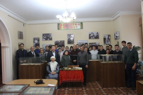 Наласаны таныткан кеше
