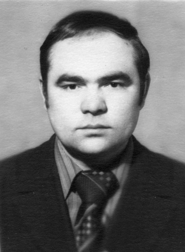 Бүген Вәлиев Инсан Миргали улы үзенең 75 яшьлек юбилеен билгеләп үтә