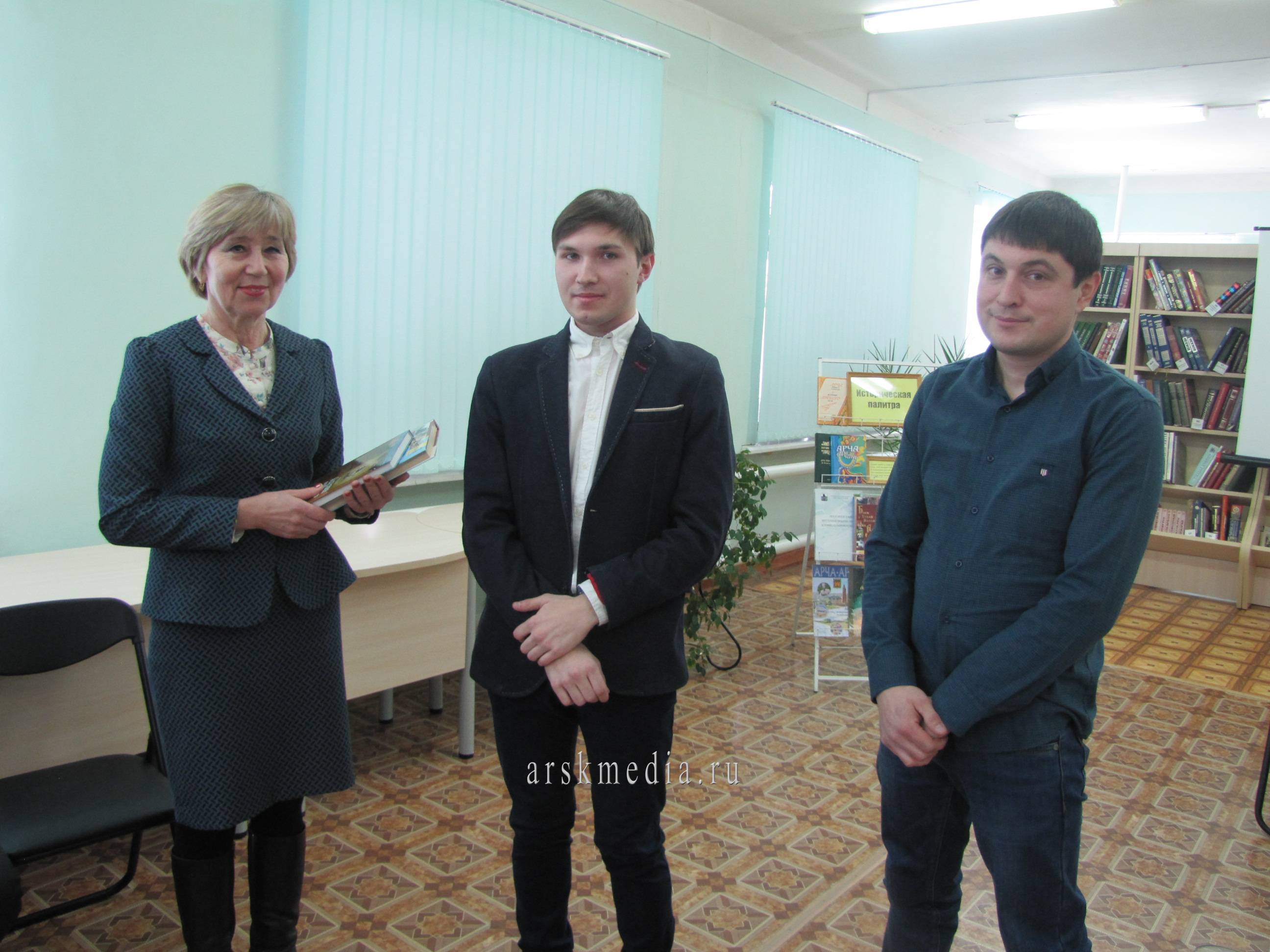 Арчада Артур Тумаковның китабын тәкъдир иттеләр