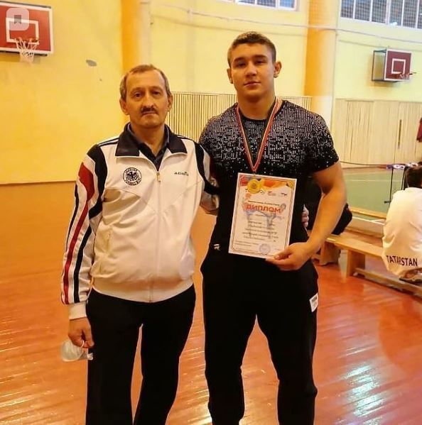 Алмаз Закиров - алтын медаль иясе