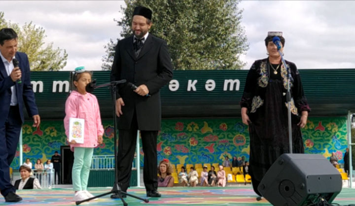 “Китапсыз өй – тәрәзәсез бүлмә”