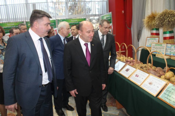 Арчада авыл хуҗалыгы һәм азык-төлек министры Марат Әхмәтов булды