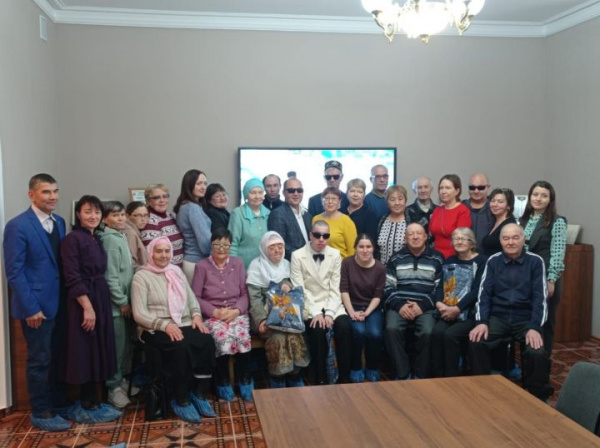 Арча китапханә хезмәткәрләре сукырлар көне уңаеннан чара уздырды 