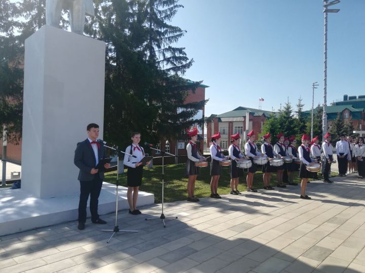 Бүген Татарстан пионериясенә 100 ел!