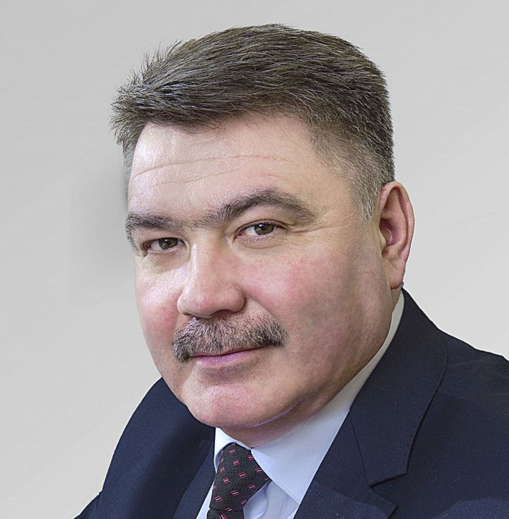 Район башлыгы бәйрәм белән котлый Тулырак: http://arskmedia.ru/news/rayon-yaalyklary/raion-baslygy-bairam-belan-kotlyi