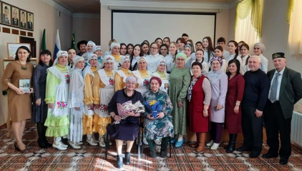 "Казан арты" тарих-этнография музеенда Рузалия Насибуллинаның китабын тәкъдим иттеләр