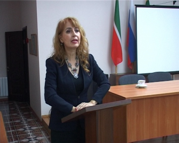 Якташыбыз Гәүһәр Мөхәммәт кызы Мәһдиевны 60 яшьлек юбилее белән котлыйбыз!