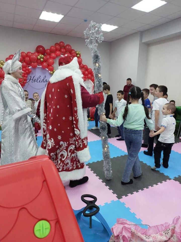Мохтаҗ балалар өчен бәйрәм узды