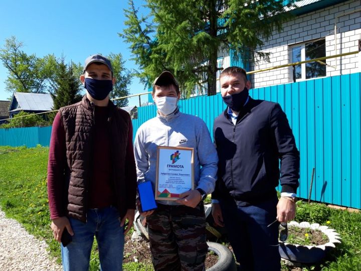 Яшь механизаторларга бүләкләр тапшырылды