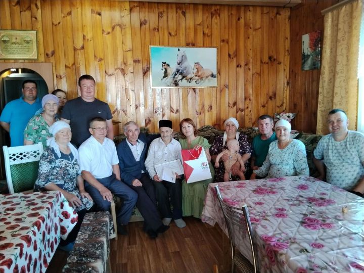 95 яшьлек Чөмә-Елгадан Фәрхетдин Галимов Ат көненә барырга җыена