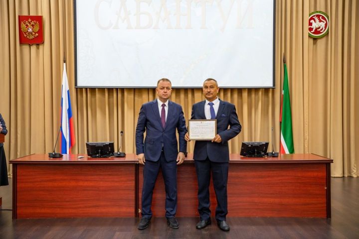 Наласадан Марат Вахитовны котлыйбыз!