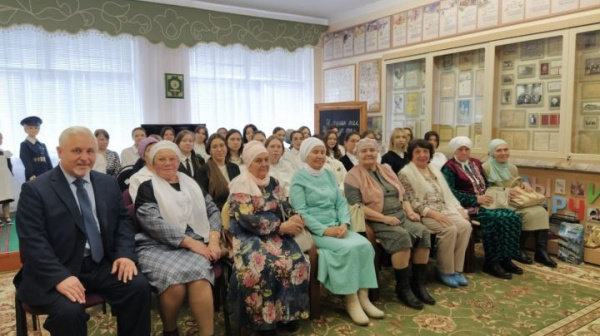 Арча педагогика көллиятендә кунаклар