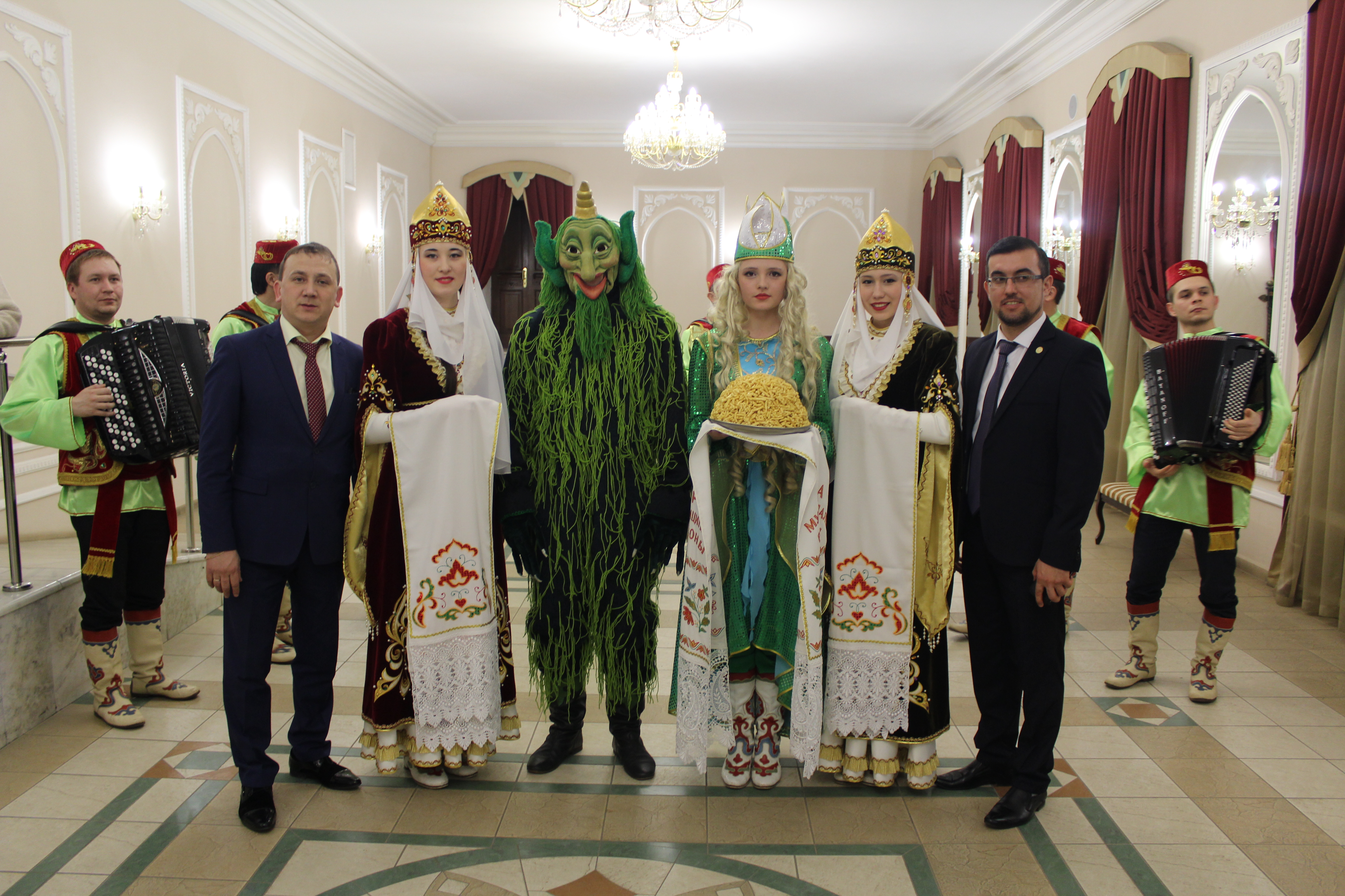 Казанга Шүрәле килде