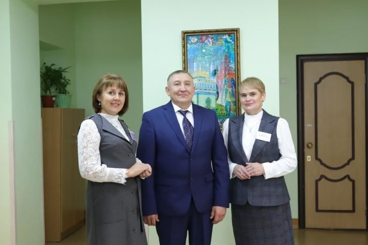 Безнекеләр!