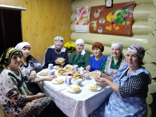 Иске Кишеттә гореф-гадәтләрне саклап яшиләр