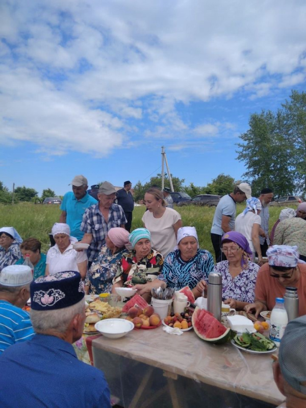 “Кемнәр кайда яшәсә дә, без бит Орнашлар"