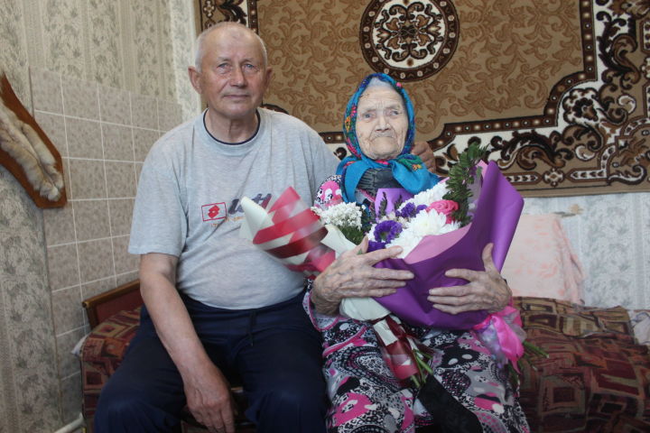 Елена әбигә 100 яшь! 