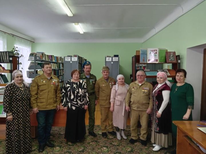 Ташкичү авылы китапханәсендә  "Җиңү йөзләрдә һәм вакыйгаларда» дигән кичә узды
